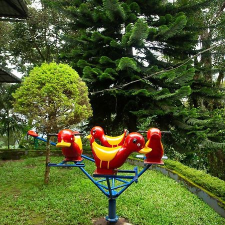 Bracknell Forest Munnar Bagian luar foto
