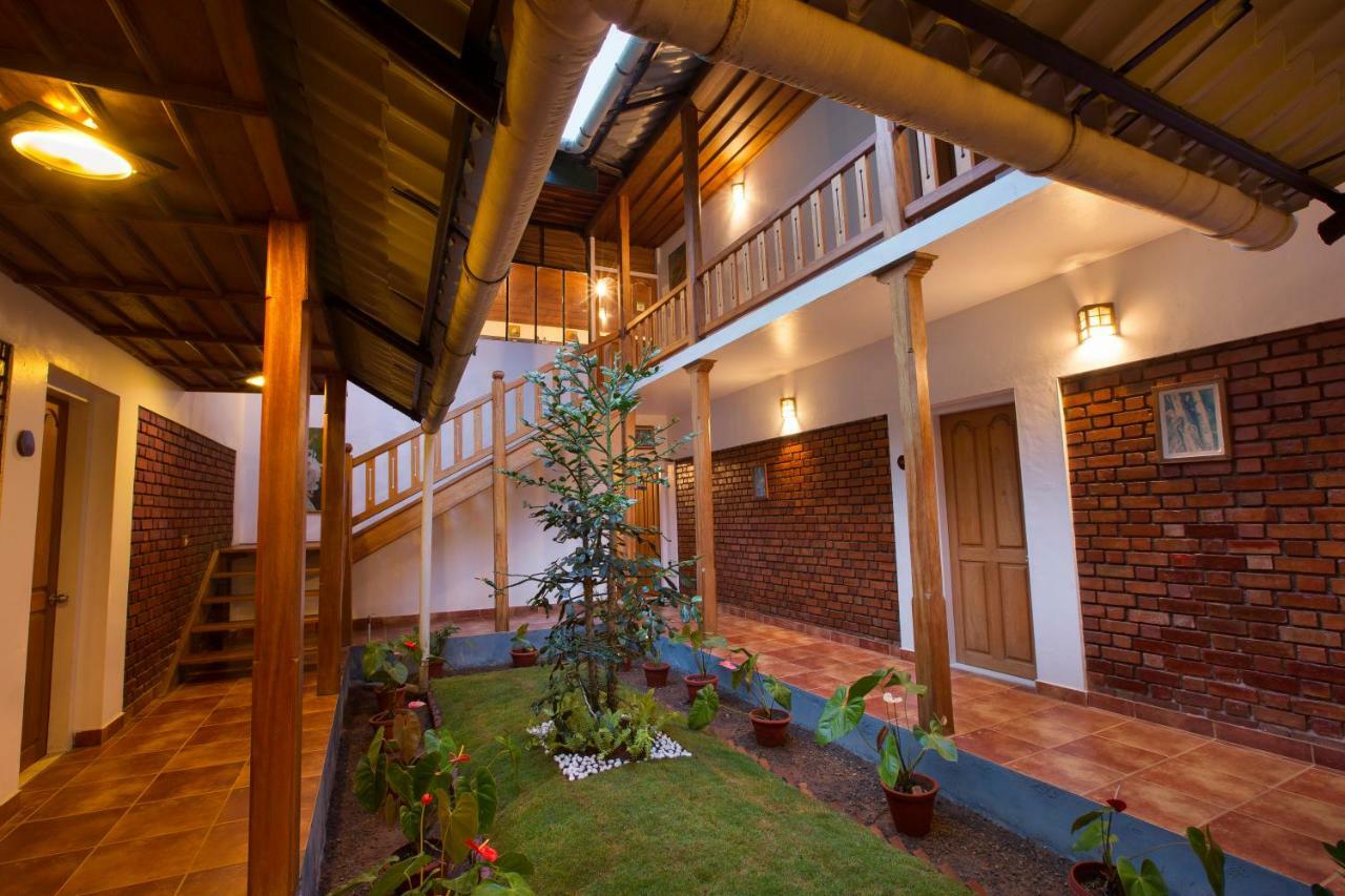 Bracknell Forest Munnar Bagian luar foto